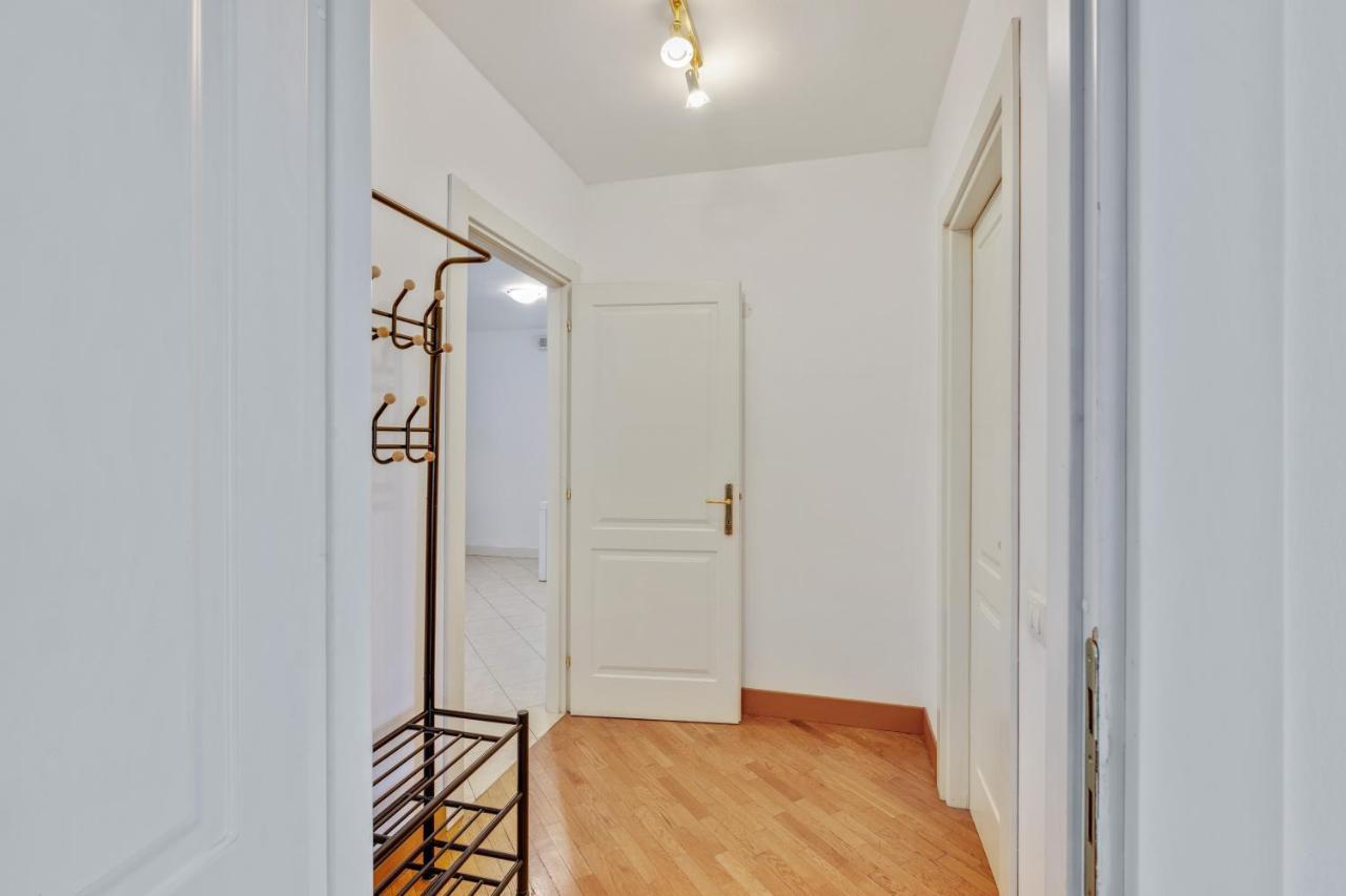 Il Broletto Apartment - Affitti Brevi Italia Lecco Eksteriør bilde